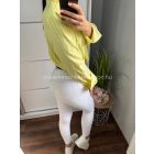 REA sárga felső nyakkendővel